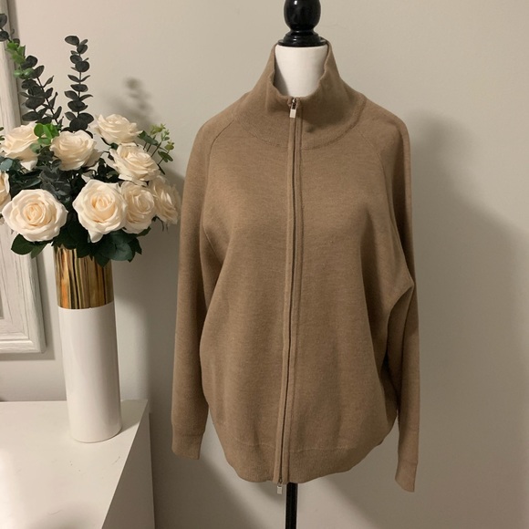 Love 9 - Picture 9 of 10